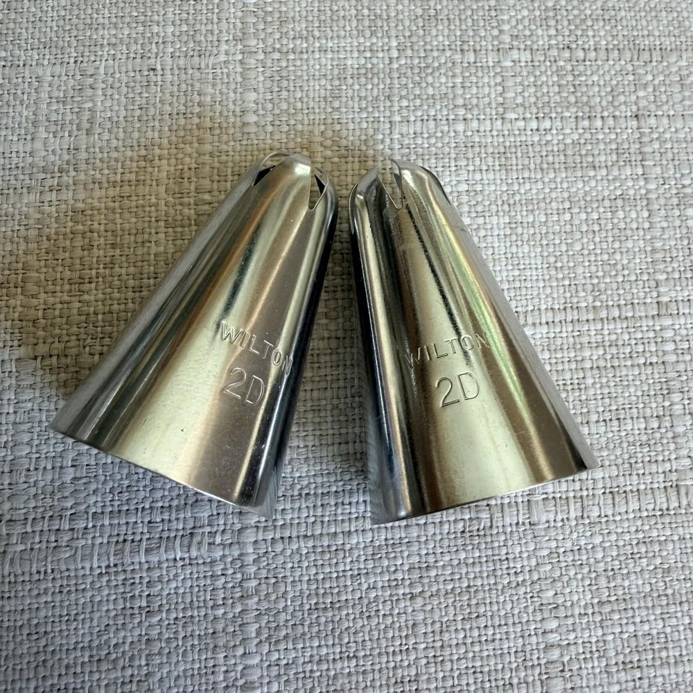 Wilton stainless piping